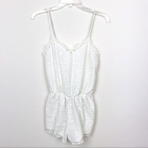 Cute romper!
